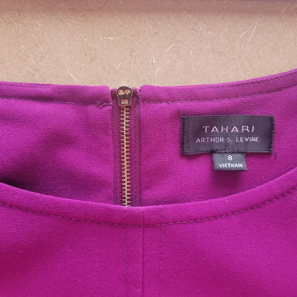 Tahari Purple Sheath Dress Gold‎ Hardware Zip Back Sz 8